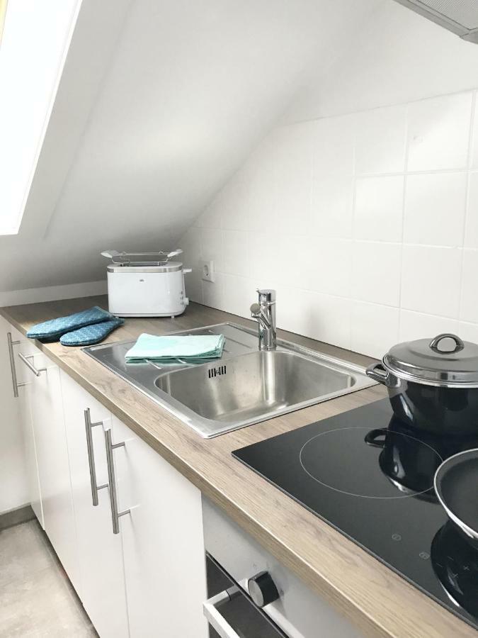 Zollernalb-Apartment อัลบ์ชตัดท์ ภายนอก รูปภาพ
