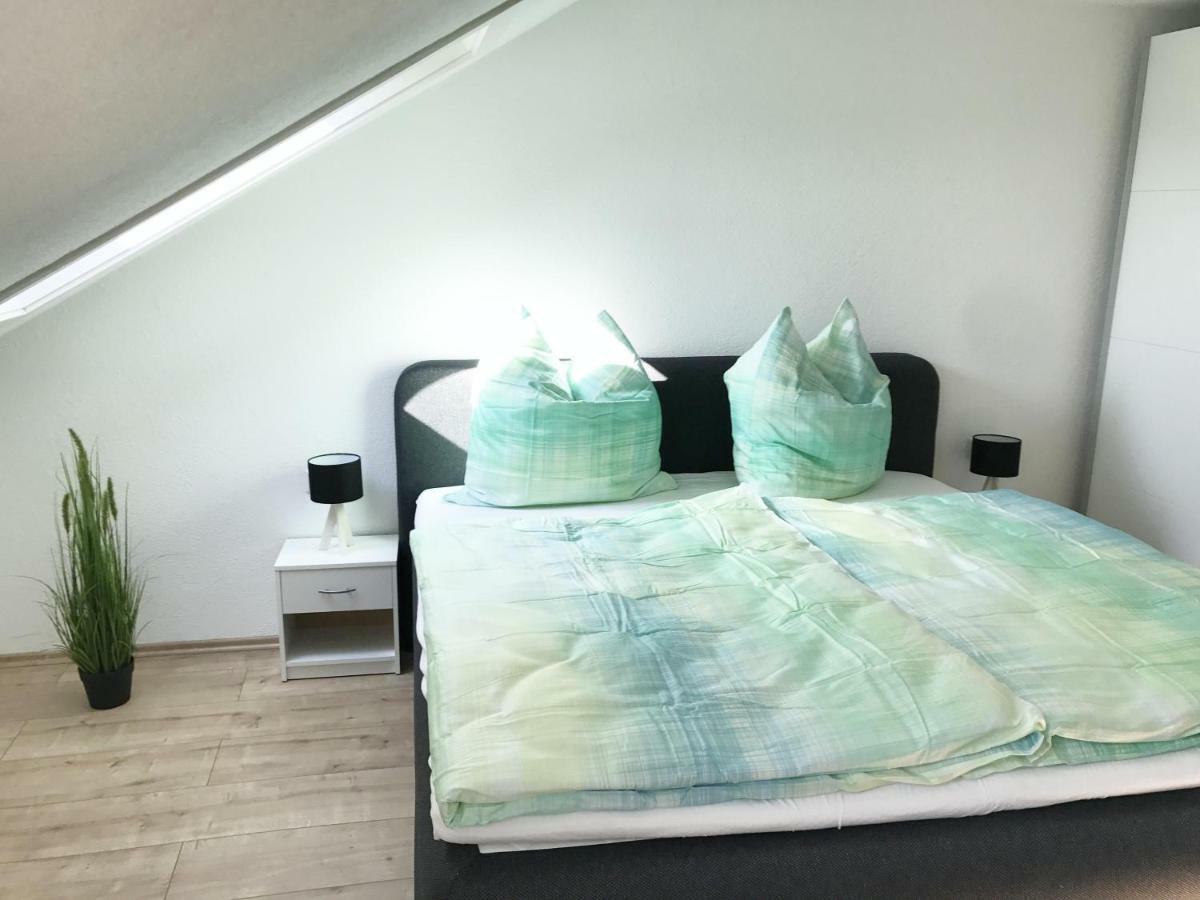 Zollernalb-Apartment อัลบ์ชตัดท์ ภายนอก รูปภาพ